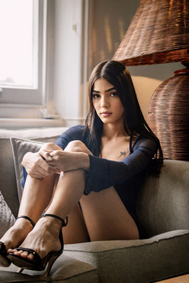 Hot woman Naomi Hot in London Price £400 per hour incall