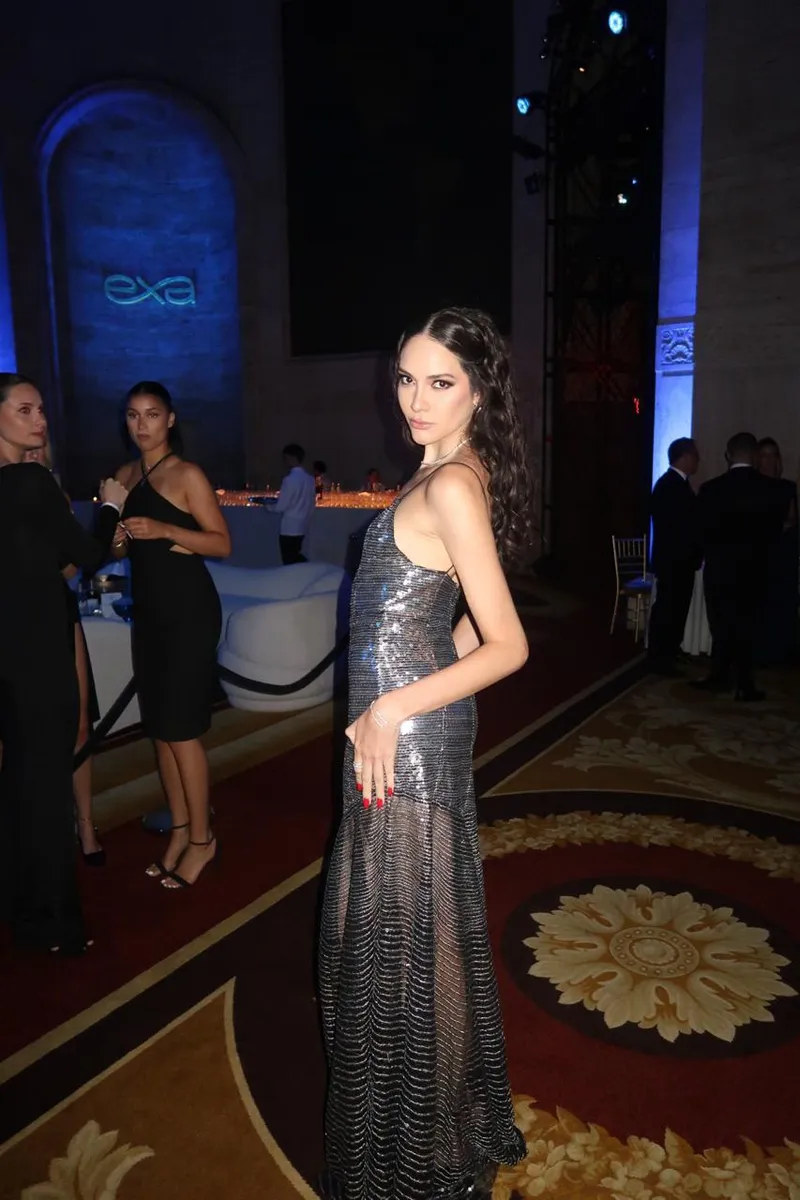 Violeta price £850 per hour