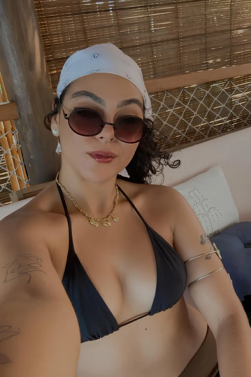 Roberta price £200 per hour